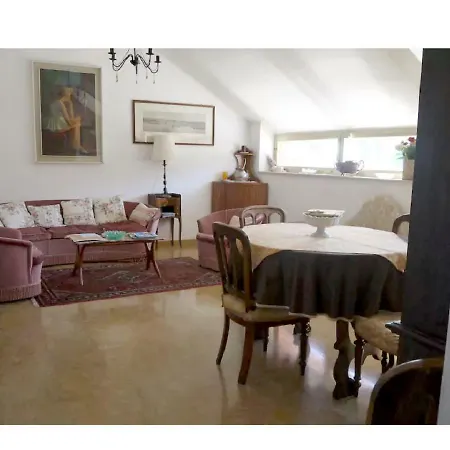 Luna Sui Tetti Apartment